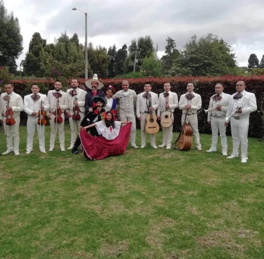 Grupo de Mariachis