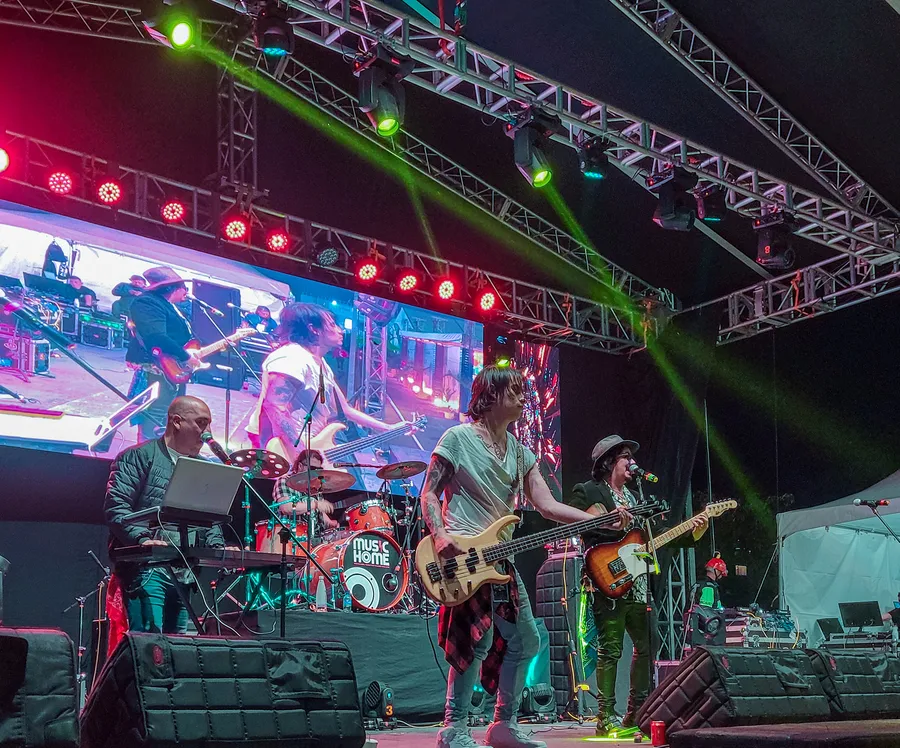 Full Band